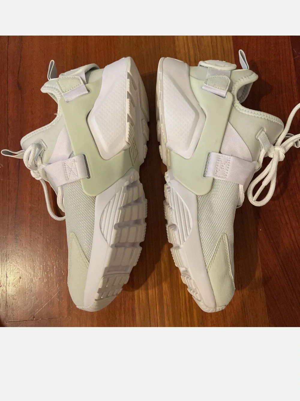 Nike Womens Air Huarache City Training Shoes Light Gray White